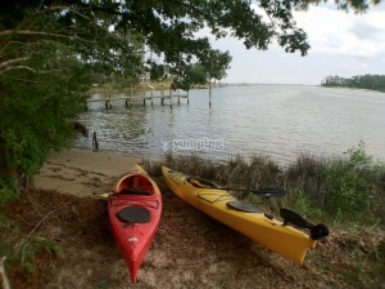 Recreational kayaks Recreational kayaks